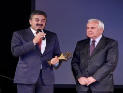 İpek e Türk Dünyası Ödülü